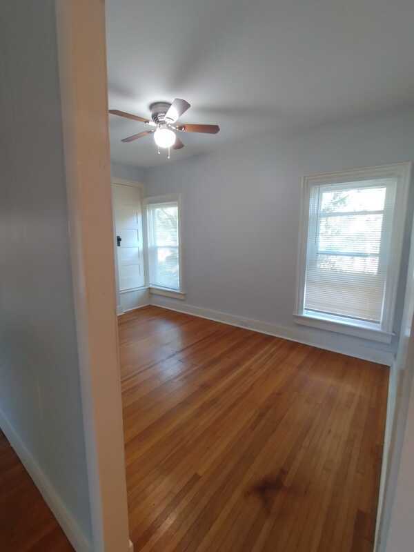 Photo - 400 N 4th St