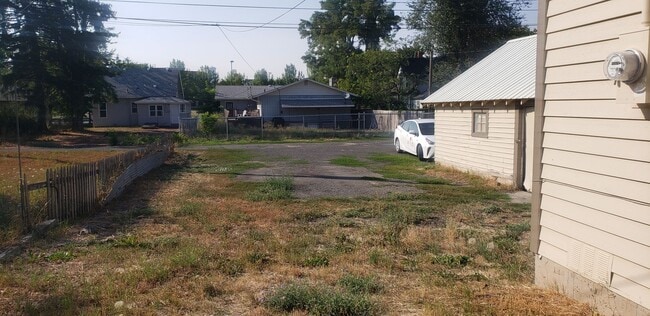 Photo - Cheney-5 bed 2.5 bath house Available Now