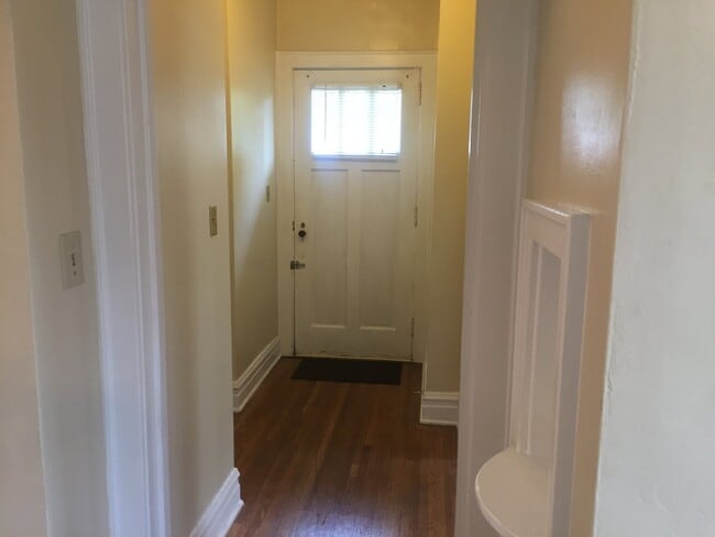 Photo - 1336 Charleston Ave Unit 2