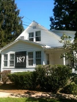 Building Photo - 187 W Clarkstown Rd Unit 3 Rental