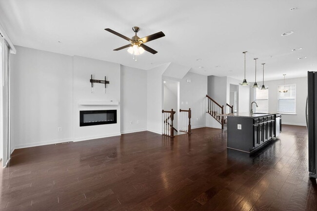 Photo - 9908 Wood Edge Wy