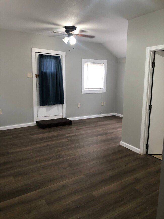 Photo - 1516 10th Avenue