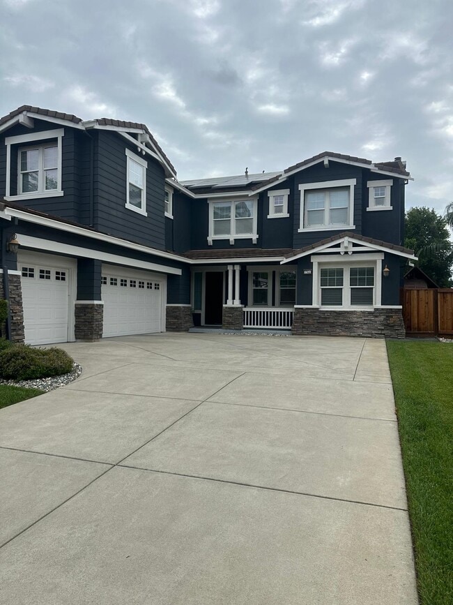 Building Photo - 1764 La Pergola Dr