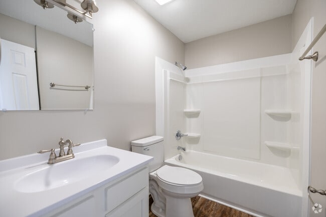 1BD, 1BA - 686SF