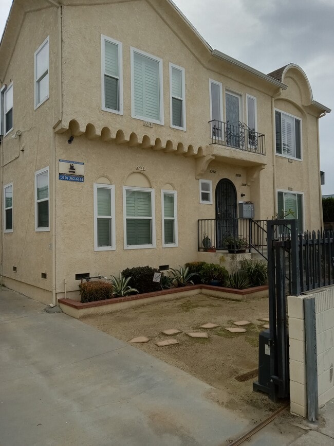 Photo - 2216 S Marvin Ave Unidad 2216