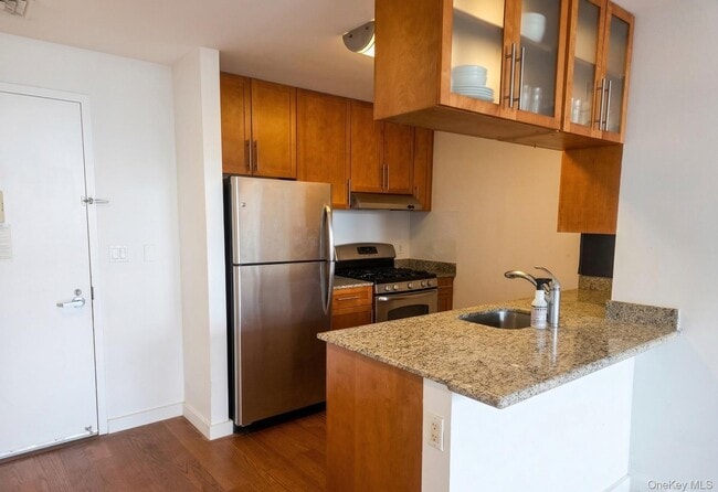 Photo - 40-28 College Point Blvd Unidad 805