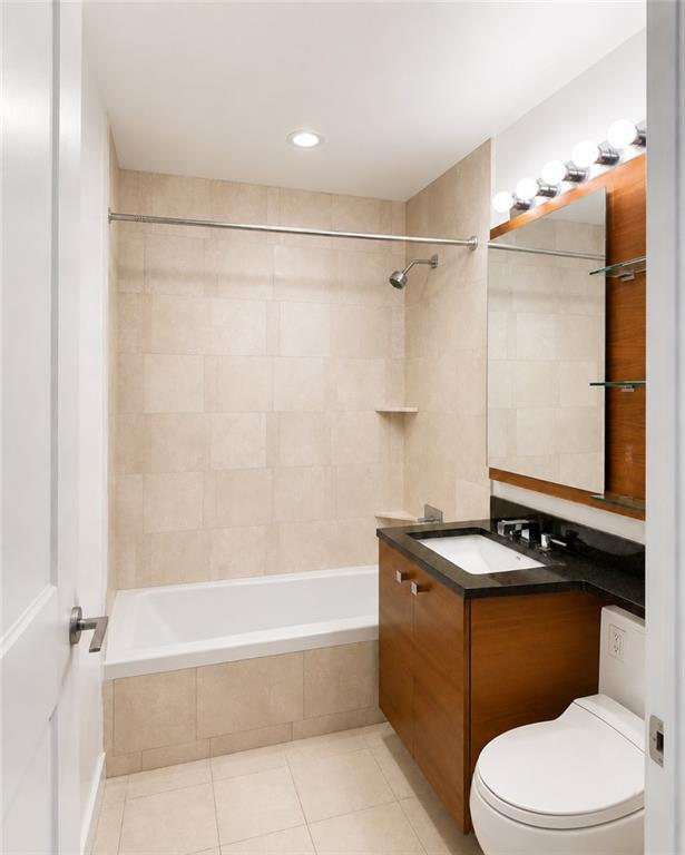 Photo - 120 Riverside Blvd Unit 11U