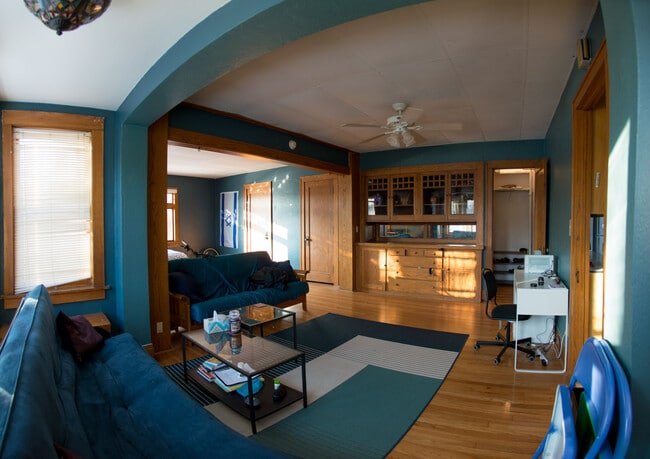 ¡Mira eso incorporado! - 430 E. Jefferson Street Unidad Jefferson 1 Studio Apt