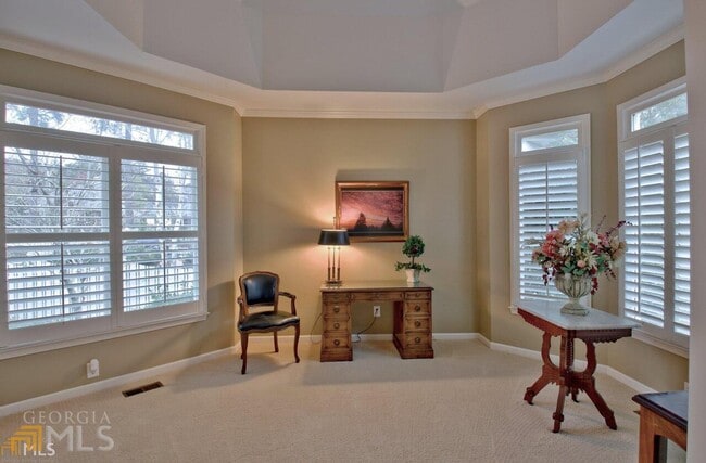 Photo - 404 Burgess Point