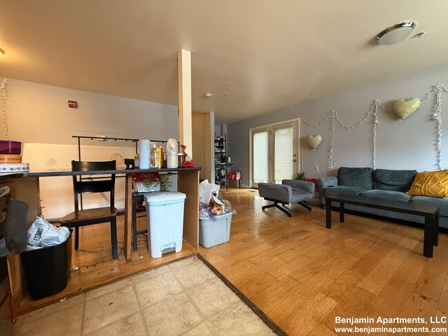Photo - 36 Raymond St Unit 1