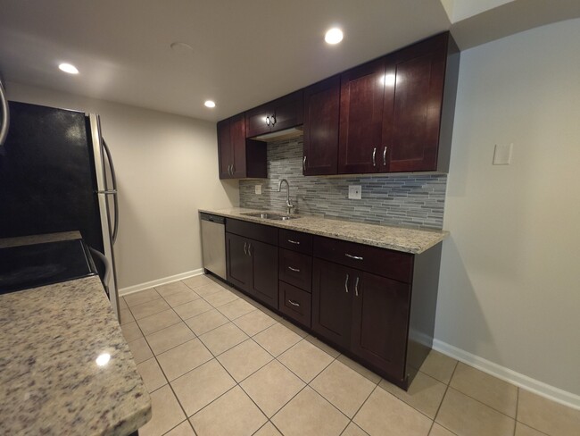 1675 Kiowa Cir