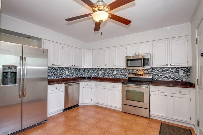 Photo - LOVELY 2 BR, 2 FULL BATH CONDO 1 BLOCK FROM THE CHESAPEAKE BAY!!