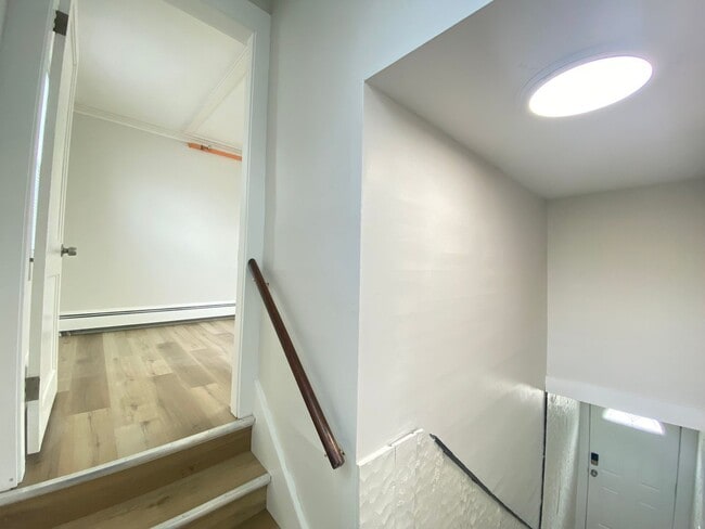 Photo - 125 N Main St Unit 5