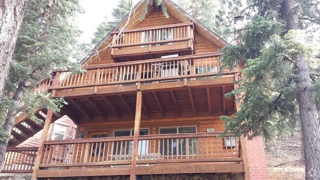 Building Photo - Moonridge View Rental