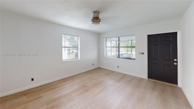 Photo - 2211 Cleveland St