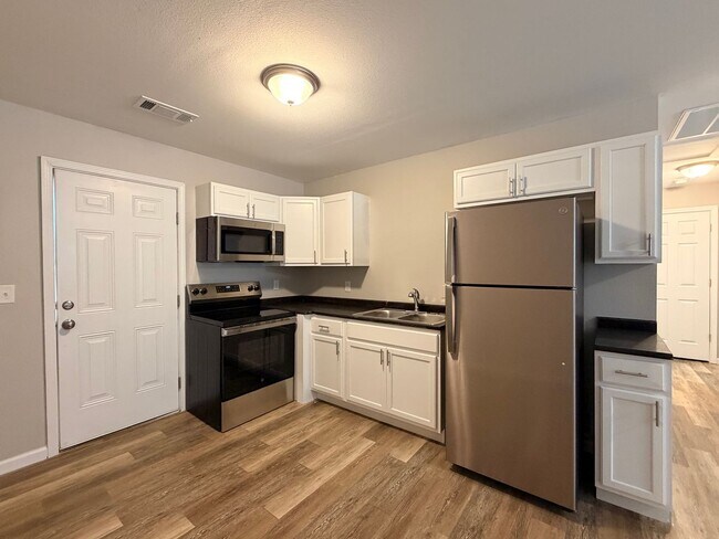 Photo - 67 Aloha Cir Unit A