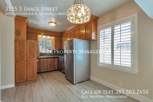 Photo - 3155 S Grace St