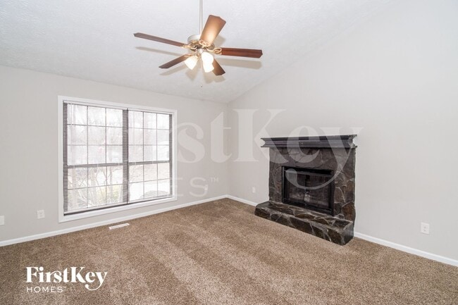 Photo - 1648 Olde Oak Dr