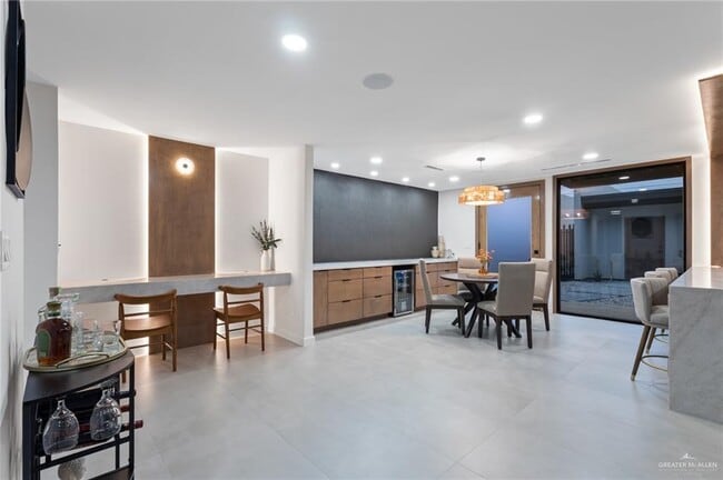 1408 S 7th Ave