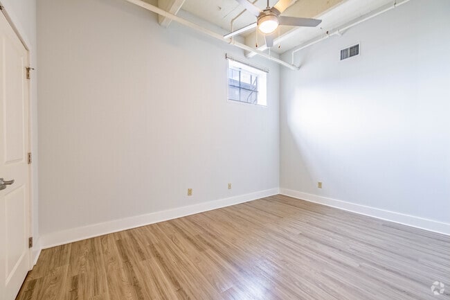 Findlay Loft 1BR, 1BA - 942SF - Primary Bedroom