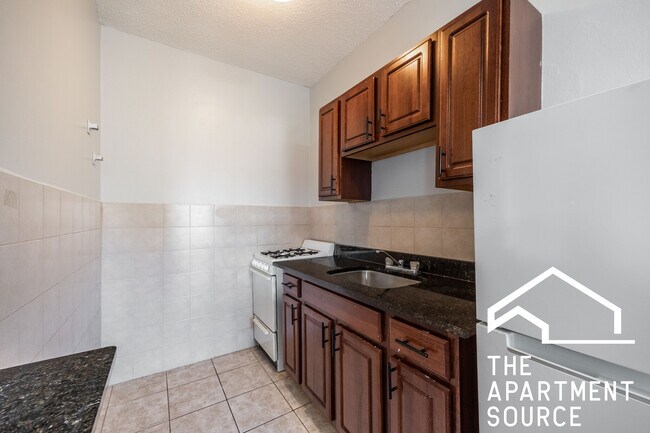 Photo - 2712 N Milwaukee Ave Unit 305