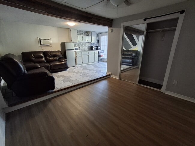 Photo - 2805 Ralston Rd Unit Studio