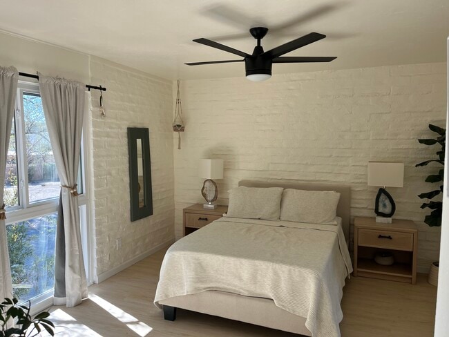 Photo - 2 W Greenock Dr Unit 2DD