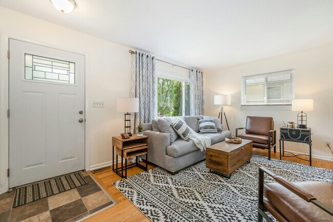 621 Susan Dr