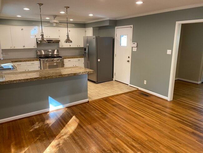 Photo - 147 Jewell Rd