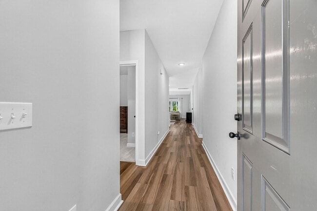 Photo - 3177 Safe Harbor Way