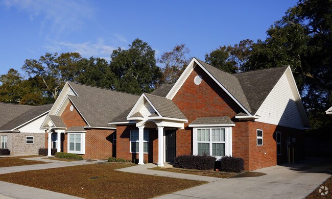Primary Photo - Bennett Pointe Apartments