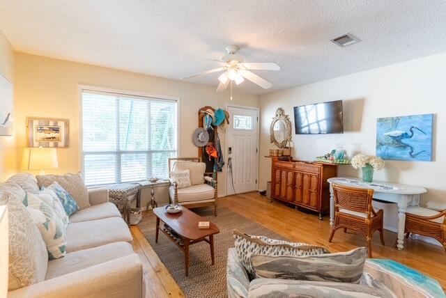 Photo - 257 N Orange St