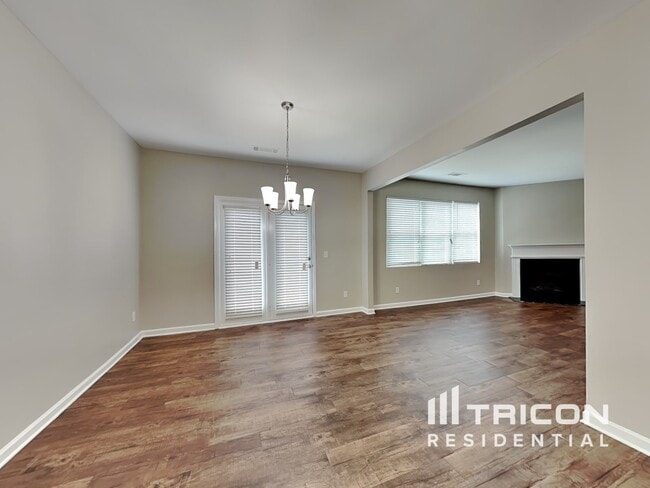 Photo - 239 Shaker Hollow Dr