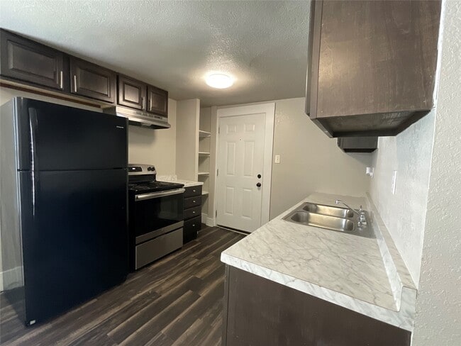 Building Photo - 214 W Republic St Unit 4 Rental