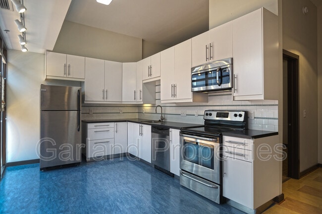 Photo - 110 Campbell Ave SE Unit SW 303