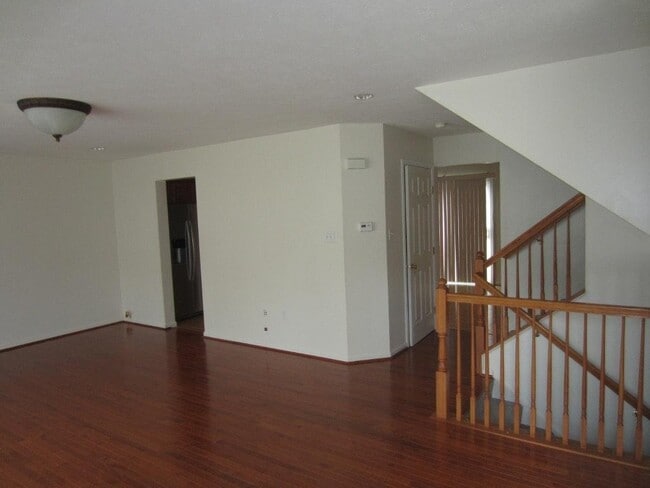 Photo - 188 Blue Grass Cir