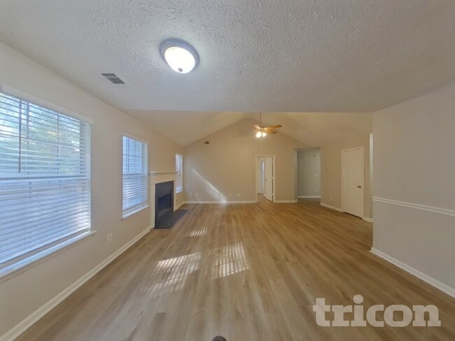 Photo - 5813 Wellborn Creek Dr