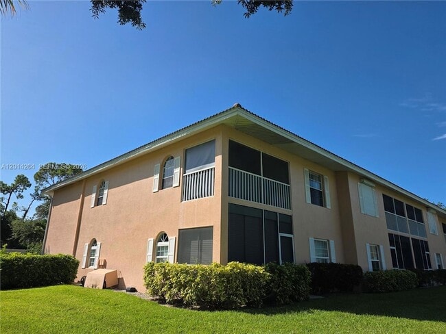 Photo - 575 Augusta Blvd Unit 8