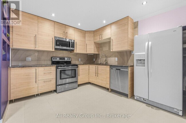 Photo - 161 Herzberg Rd