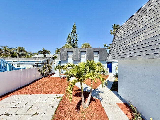 Photo - 14125 Palm St