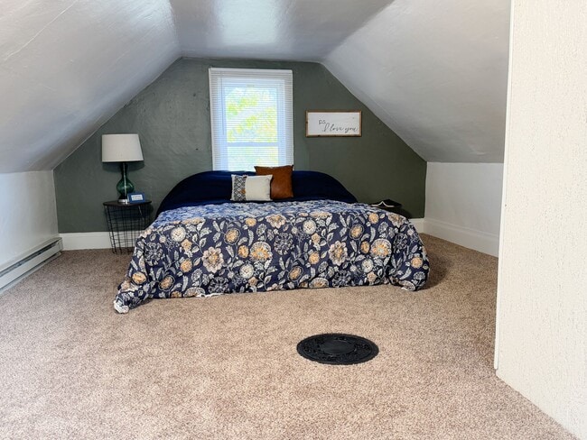 Photo - Princeton WI - 2/3 Bedroom, 1 bath house