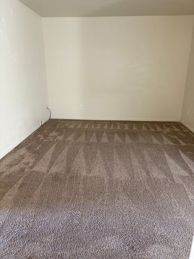 Photo - 137 Dayton Village Pkwy Unidad D