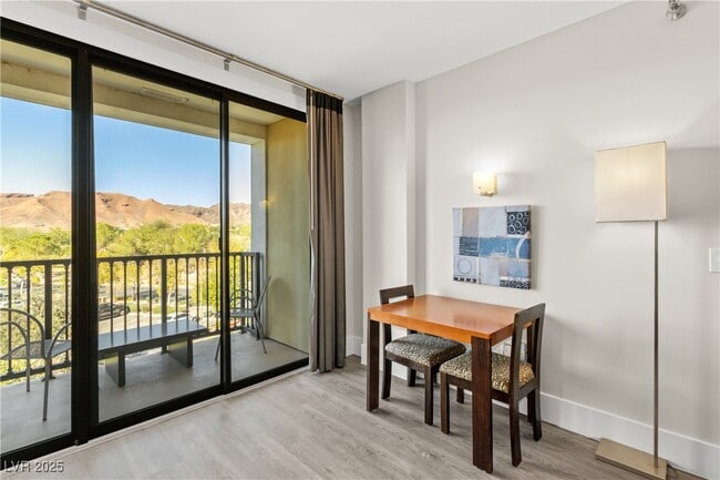 Photo - 29 Montelago Blvd Unidad 447