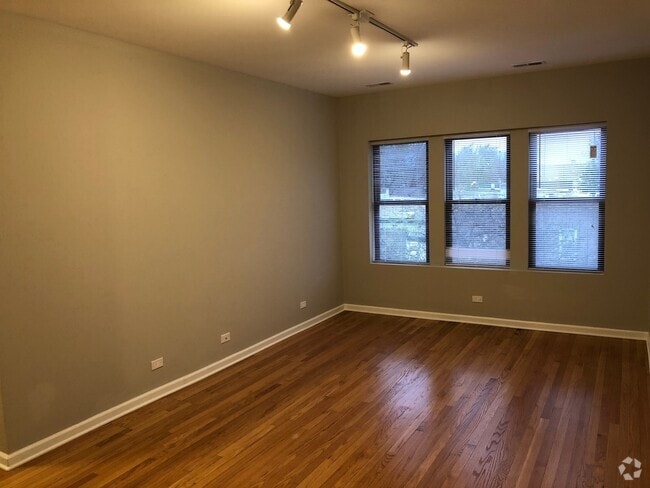 Building Photo - 3217 W Cullom Ave Unit 2 Rental
