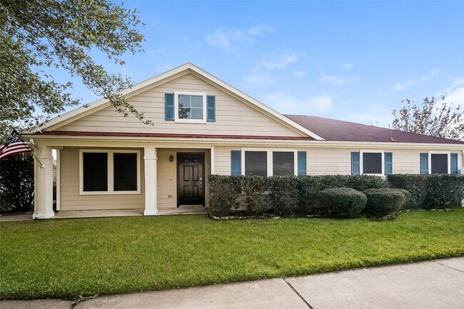 Building Photo - 6346 Hall Pond Ct