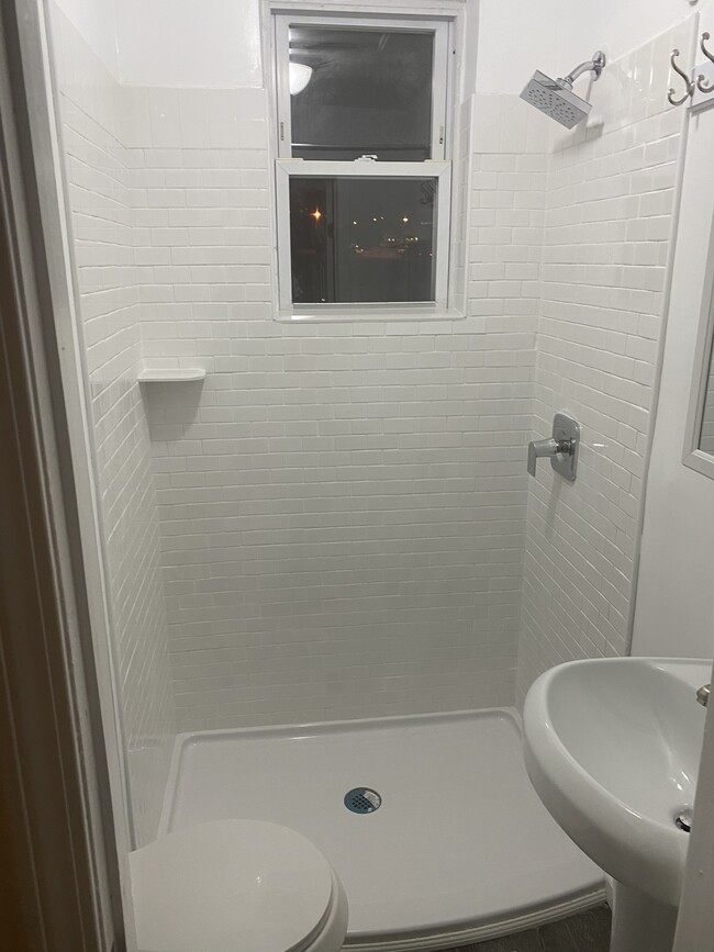 Photo - 3501 Boulevard of the Allies Blvd Unidad 1