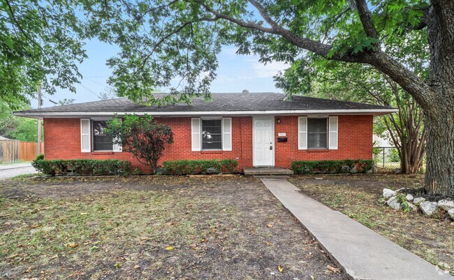 Building Photo - QUAINT 3 Bed, 1 Bath Home in Mckinney!