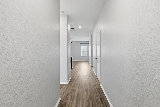 Photo - 7607 Ivy Trellis Trl