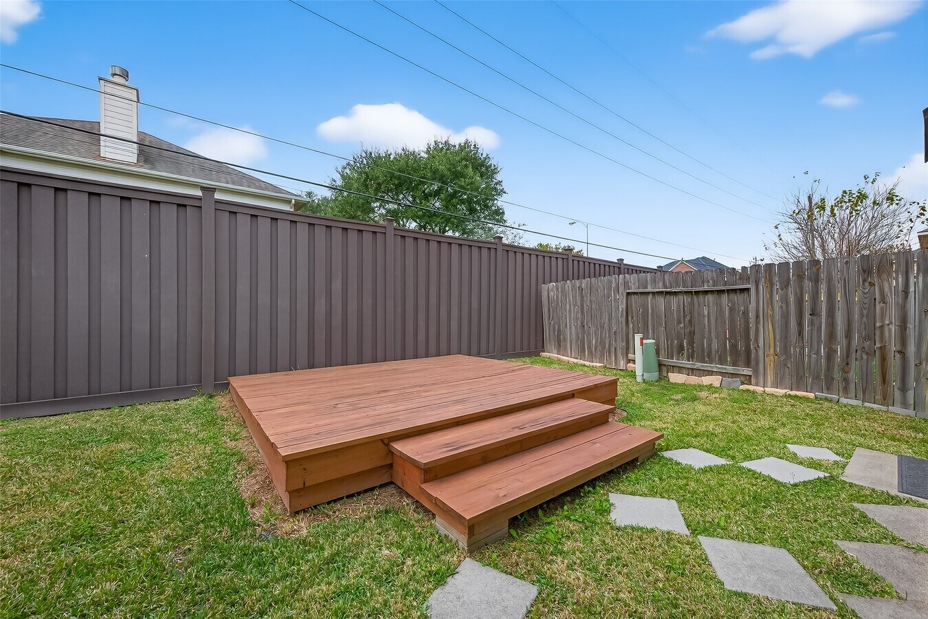 Photo - 6127 Morningshire Ln