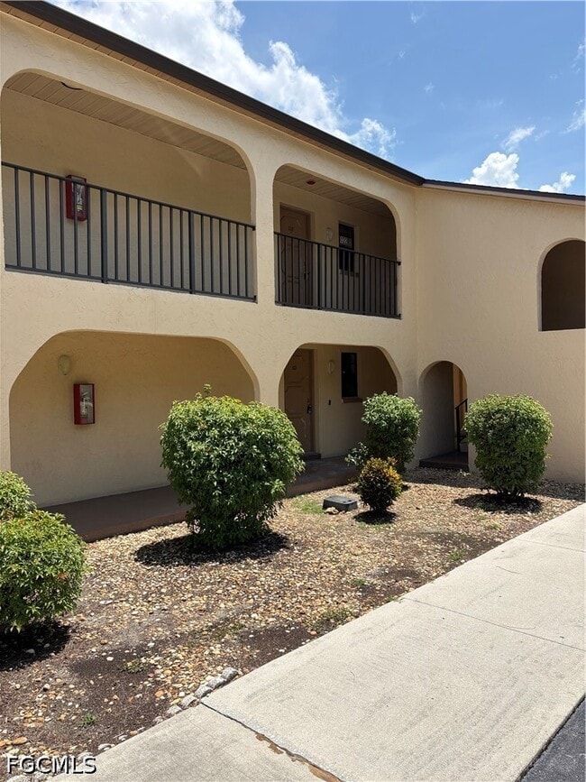 Building Photo - 606 Gerald Ave Unit 112